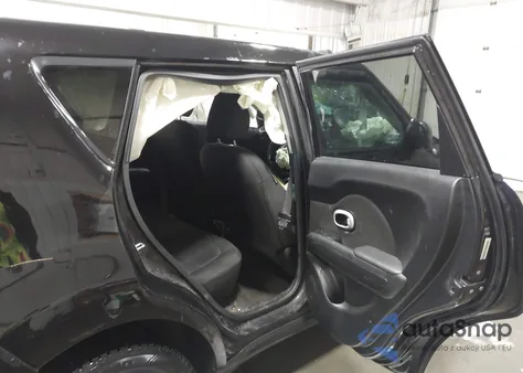 2015 Kia Soul z USA, uszkodzony, nr VIN KNDJN2A29F7758632